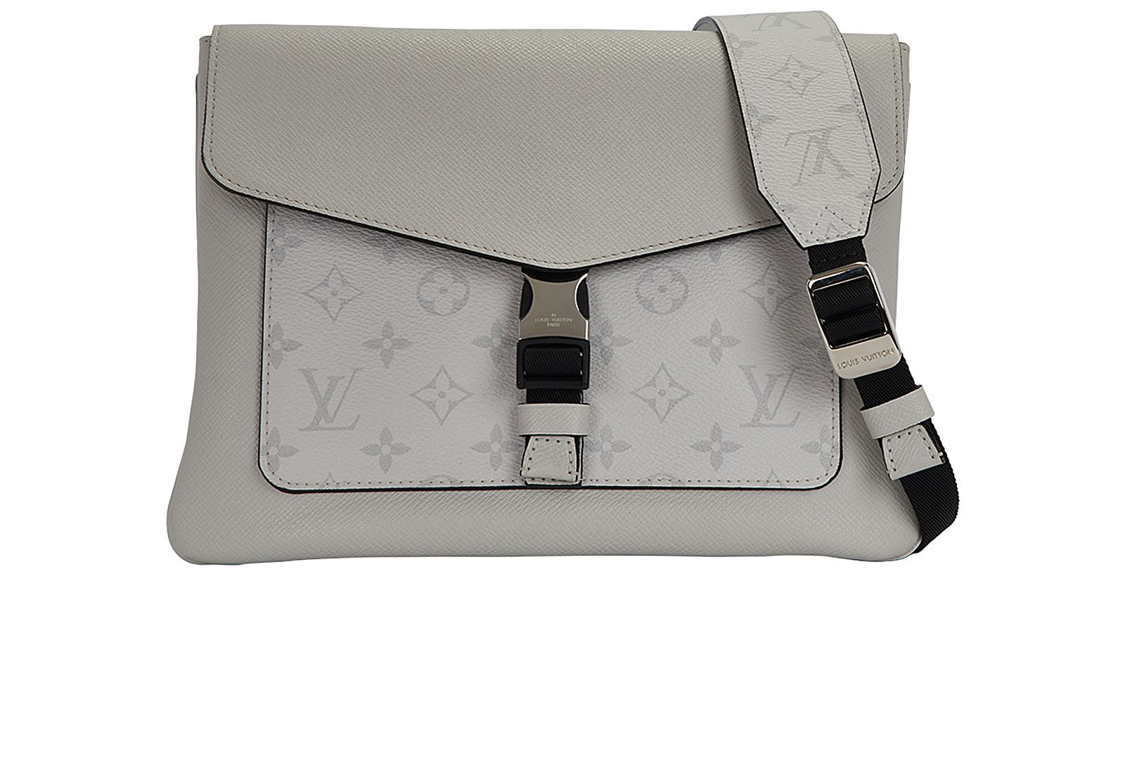 Taigarama Outdoor Flap Messenger Louis Vuitton Designer